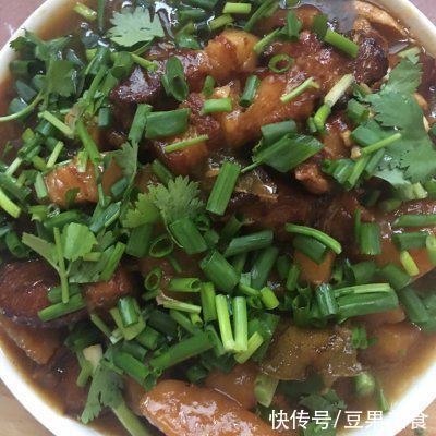 红烧肉土豆超美味没吃过太可惜了
