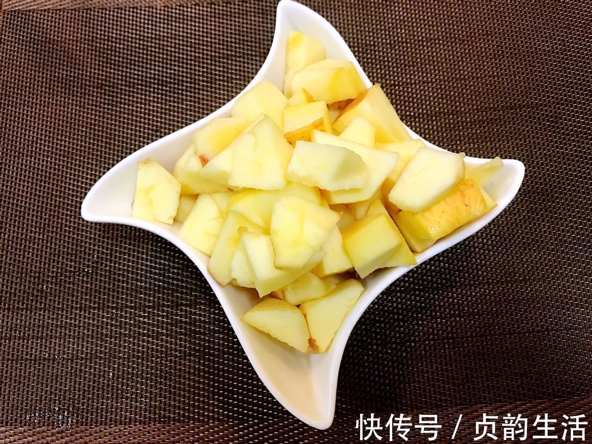 香蕉|天气热没有胃口，做一杯苹果香蕉芹菜汁，营养丰富，酸甜好喝
