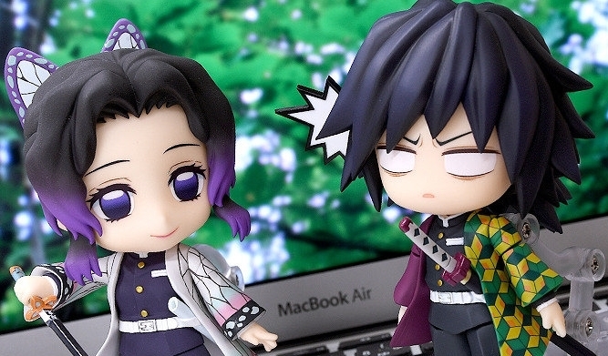 我妻善逸|《鬼灭》蝴蝶忍粘土人手办，精致程度无与伦比，外形太过于呆萌