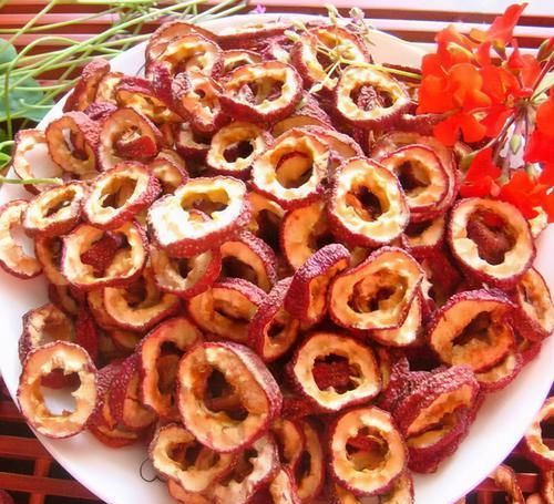 女人爱美学会吃，推荐3种食物，排毒养颜，美容抗衰老，谁吃谁美