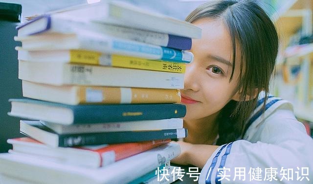 董卿#女人最高级的美,源于内在的底蕴与涵养!