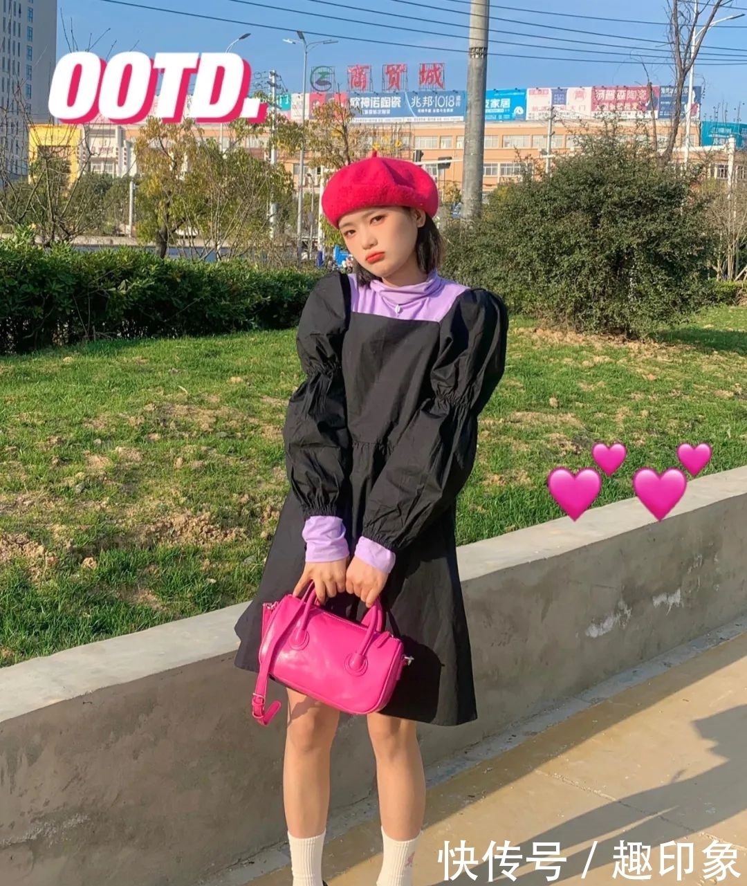 薄卫衣+半裙、衬衫+马甲,这才是今春最潮穿搭