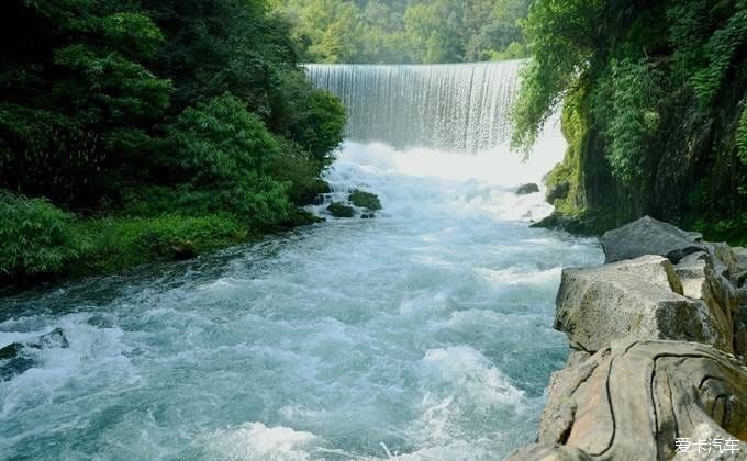 一路向黔，在这里看尽山山水水