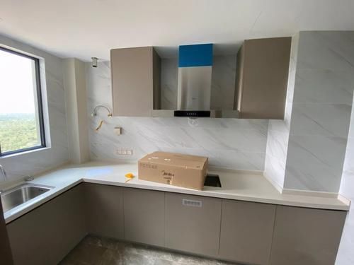 精装房|收房了,买的是精装房,家具家电还没进场,最喜欢大阳台了