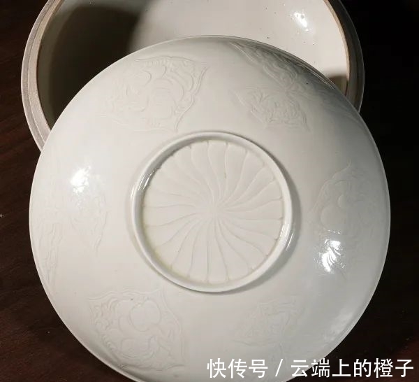 乾隆&西泠网拍 · 一月月拍丨明清官窑、古玩瓷器、名家篆刻等精选