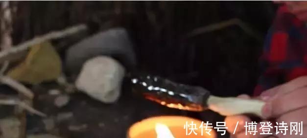 刀柄|网友用牛腿骨制作一把刀, 你觉得这把刀够格吗