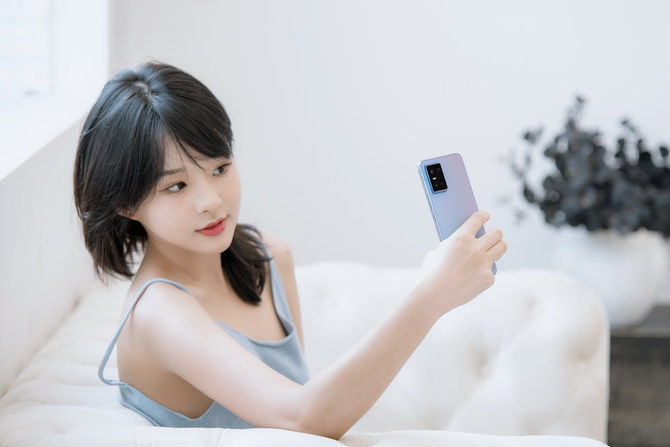 vivo S10 Pro体验：手机里的自拍APP都可以卸载了