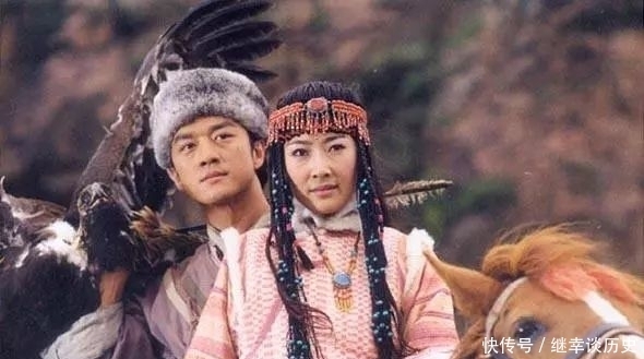 回答|郭靖一度想娶华筝,为什么后来又放弃她娶了黄蓉?郭靖的回答亮了