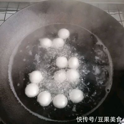  #元宵节美食大赏棒棒汤圆