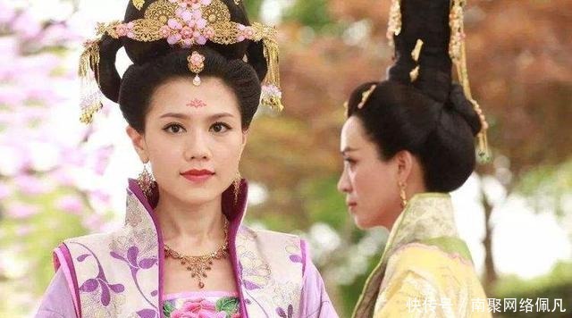 皇上|清朝皇宫那么多妃子,除了侍奉皇上,每天都做些什么呢?