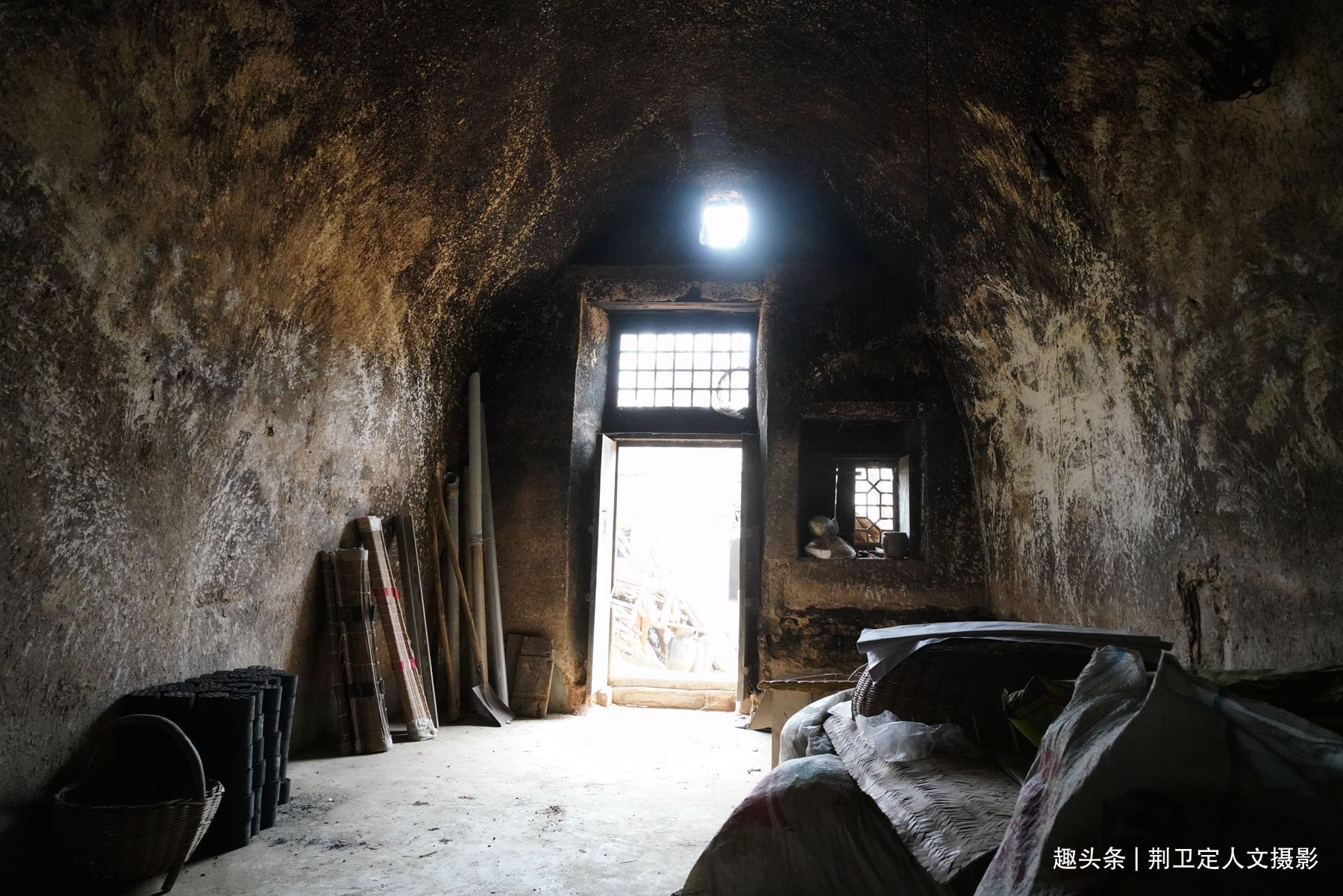 照壁$300年举人老宅藏有密室暗道,农民大叔不曾使用,落下后悔事