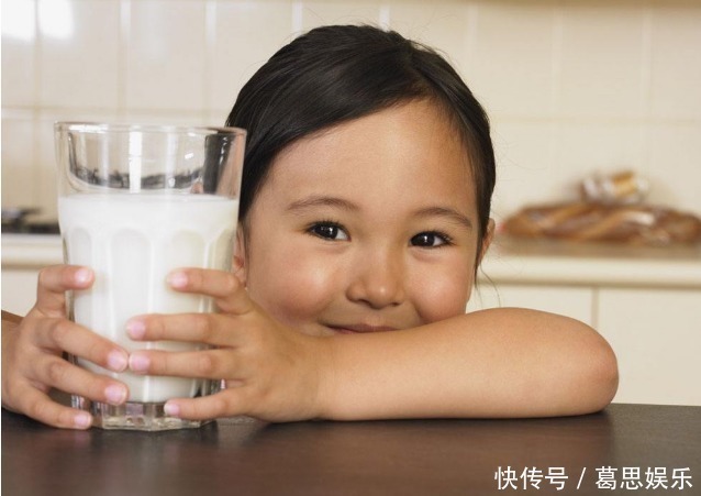 脑部|有4种食物家长经常做给孩子吃,能帮助孩子长高,还有益脑部发育