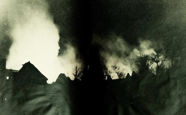 日寇|日寇投降前的疯狂，不仅杀害10名村民，还将15岁少女抢回据点