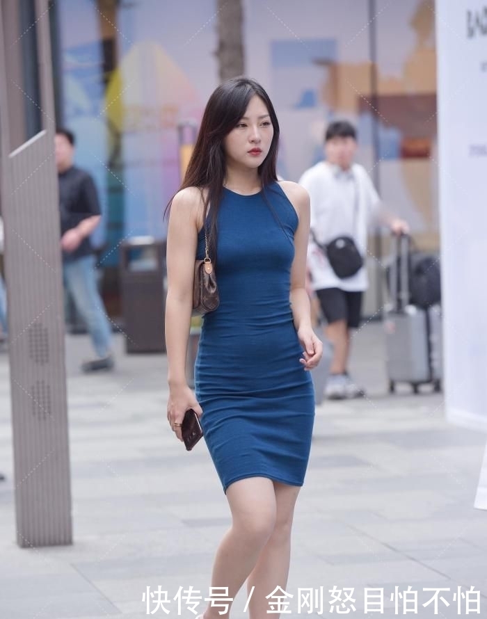 铸造|深蓝色裹身裙,铸造清爽甜美风
