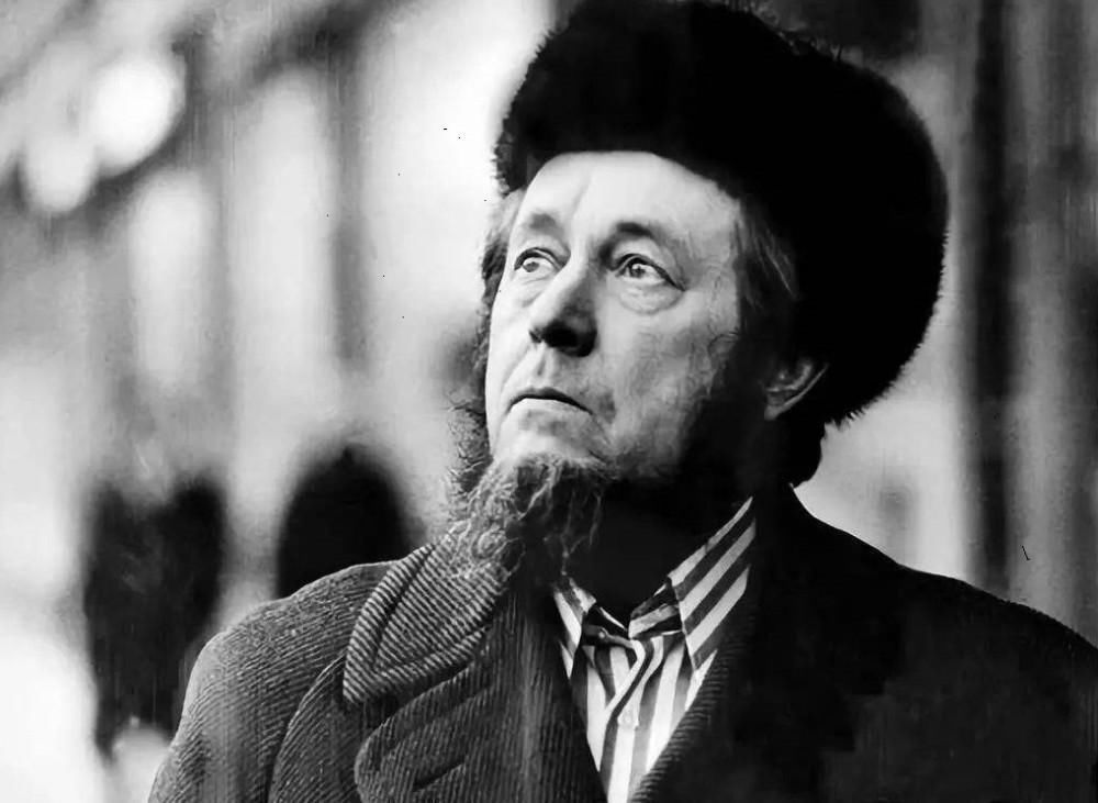 作家|俄罗斯的良知,索尔仁尼琴十句名言,句句铿锵有力,正义感十足