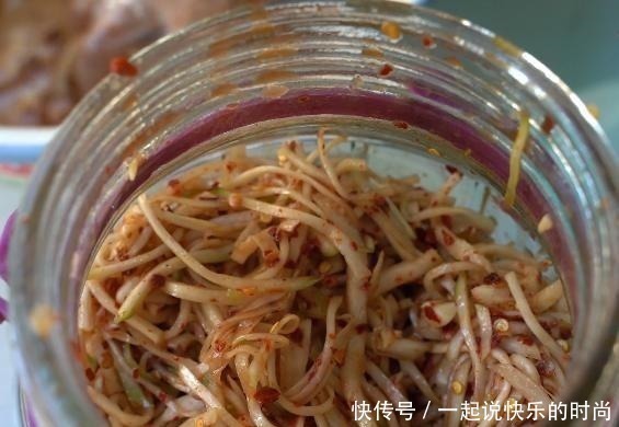 助消化|蔬菜中的“营养冠军”，补钙补铁助消化，腌着吃最过瘾！又香又脆