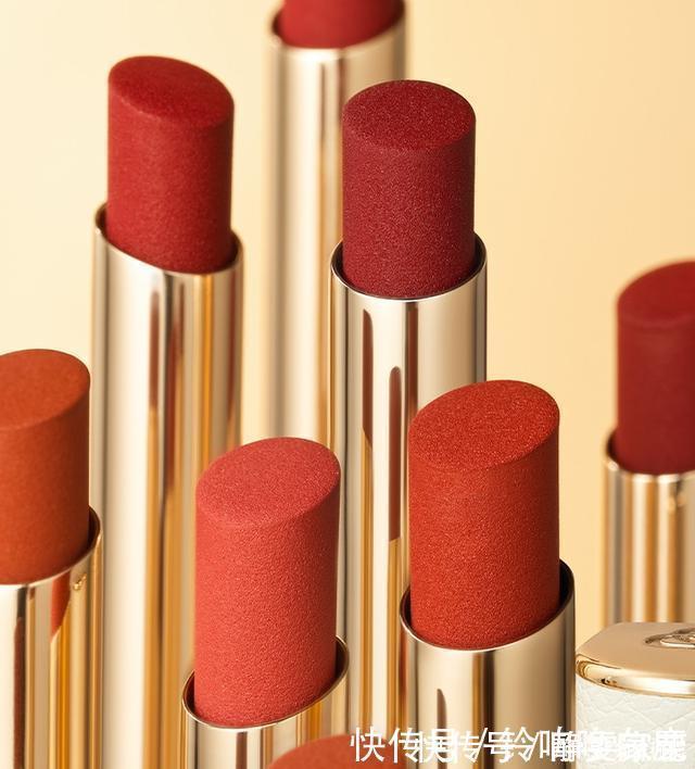 gucci|你不会还在涂烂大街的网红色吧今年秋冬必备10支小众口红!