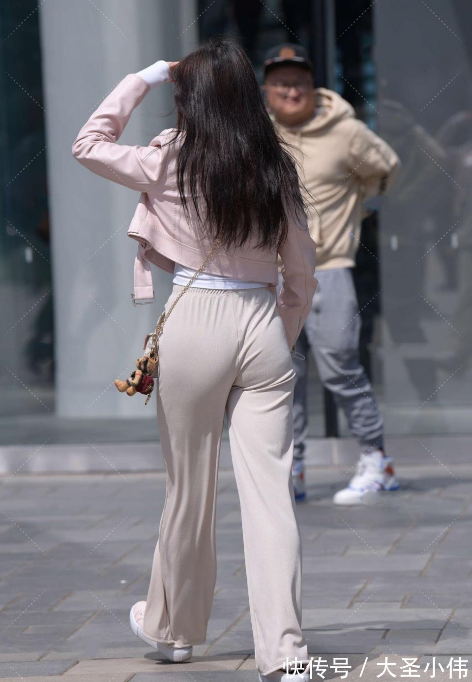 前卫|美女街拍:这真是我的梦中情人啊!父母喜欢的类型,好想请她一起吃个饭