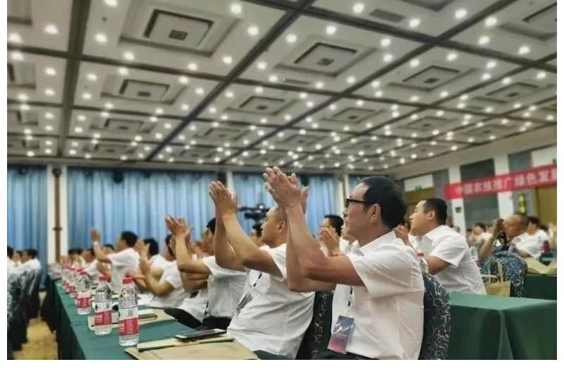 三农|主持人小超（孙希超）：身在田间地头的主持人