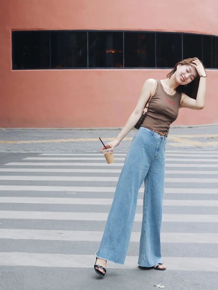 小凡|小个子女生如何挑选完美的裤子，这几点很关键