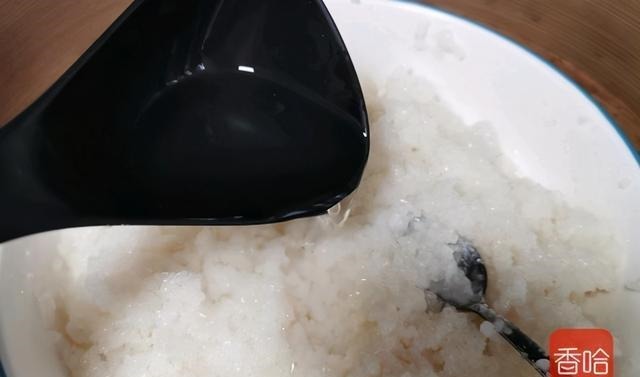 一次就能成功的蒸米糕，好吃到转圈圈，家中有锅的都能做