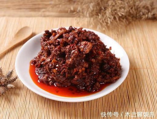 见到|去逛超市,见到4种酱多囤一些,比老干妈还香,拌饭拌面都好吃