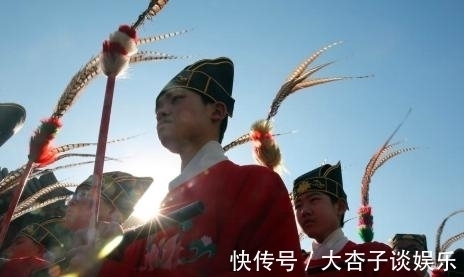 千字文&《弟子规》有害无益,这样的伪国学还要“残害”多少青少年?