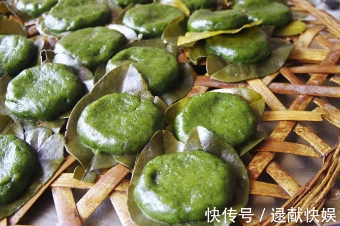 小苏打|做艾叶粑粑,记住“2点窍门”,做好后不发黑有嚼劲,好看好吃