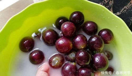 葡萄皮|为生“大眼宝宝”,怀孕期间狂吃葡萄,孩子出生后宝妈扎心了
