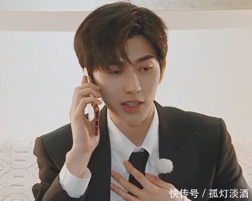 Baby呼叫蔡徐坤时，却意外暴露对方电话号码，粉丝打后沉默了