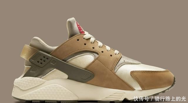 推动力|Stussy x Nike Air Huarache 沙漠橡树，旧旧的沙漠风