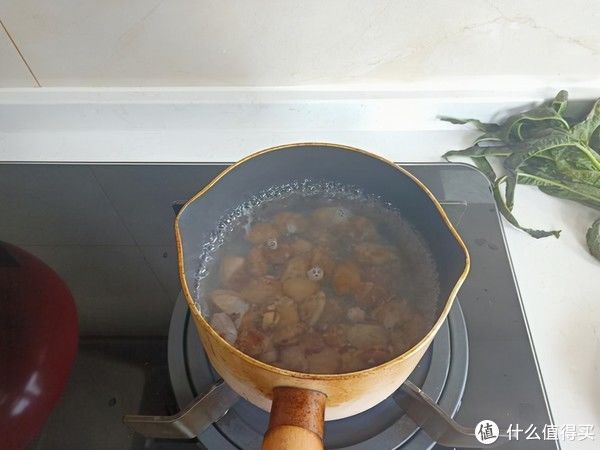 小鱿鱼|想贴秋膘,从这碗汤开始吧!随手一煮鲜掉眉毛,太简单