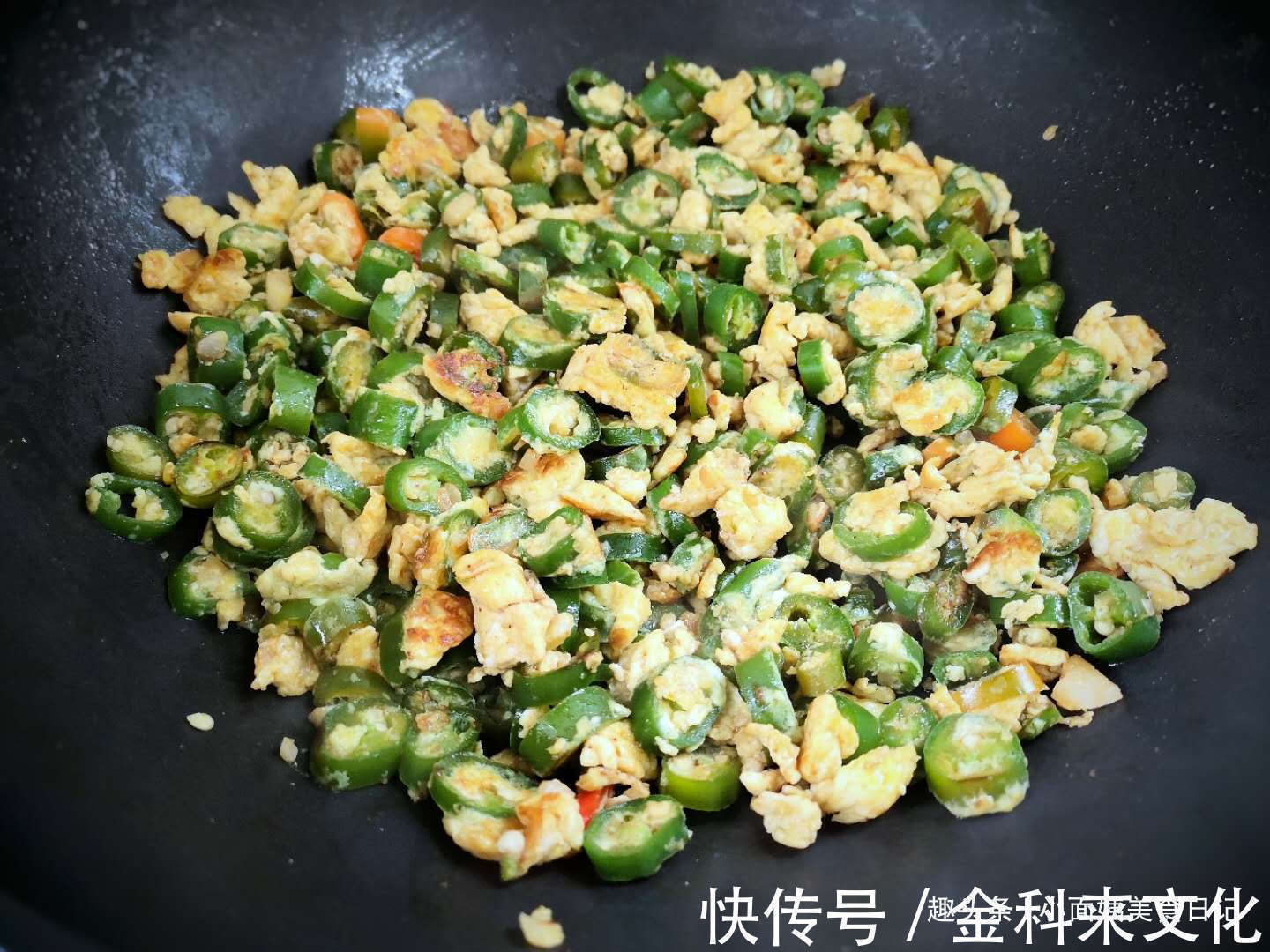 便秘|便秘最怕这菜,一周吃2次,排空黑宿便,口臭没了,大肚腩不见了