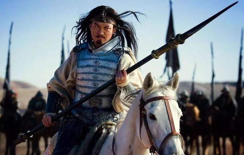 历史|三国连年混战,外族胡人却不敢越雷池半步,你看镇守边关的是谁