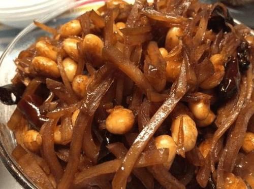 高血压人群|患有高血压不能吃大蒜吗？医生：若想稳控血压，这5种素食不要碰