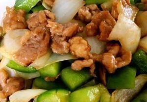 口感嫩滑,汤汁浓郁,每次上桌连汤汁都不剩,特别好吃的家常菜