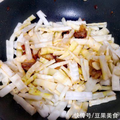 泡椒|经典川菜｜笋子烧牛肉