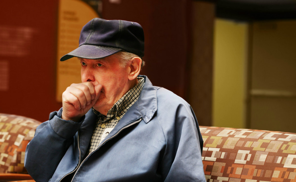 肺部|肺癌发出的两个信号,经常是这些症状,可是你却视而不见