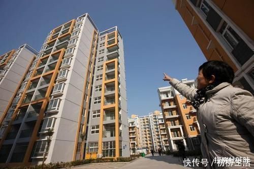 东户|同一栋房子，为啥西户被“抢空”，东户却没人要内行人给出答案