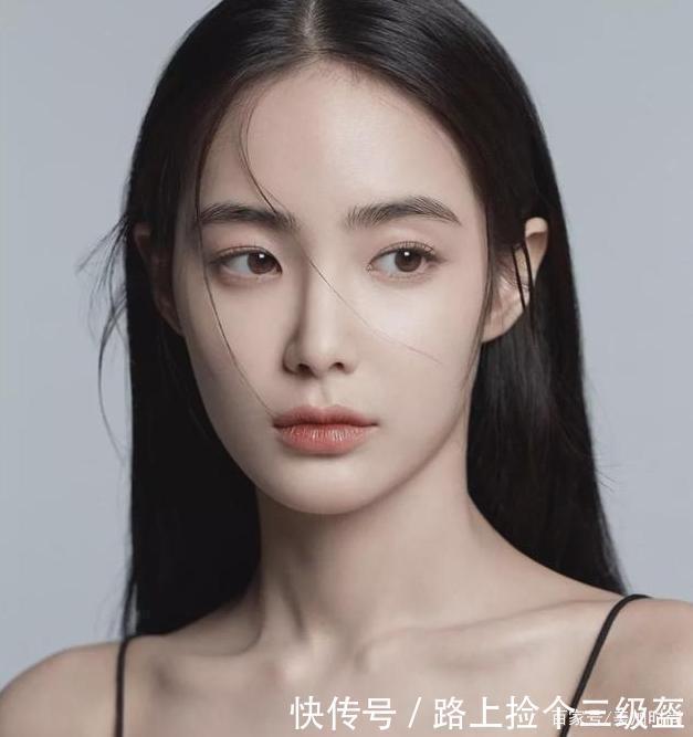 她的脸被称为亚洲“整容模板”,满满的东方韵味,看一眼就心动