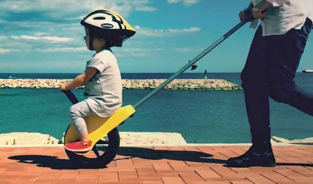 育娃|“最年轻奶爸”走红:30岁被当成初中生,宝爸无语:都生2个了