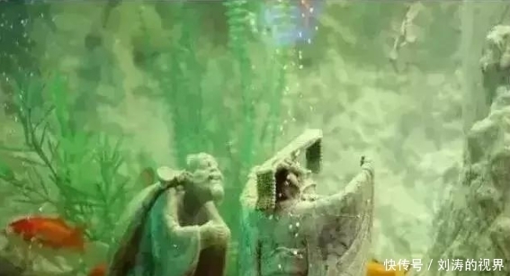 花了13.8吨玉石,只为做一个鱼缸,有钱任性!