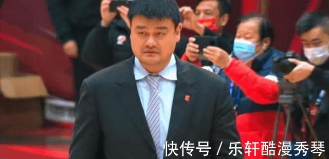 郑薇|破案了!内蒙古女篮夺冠,姚明为何显得情绪不高巴特尔激动异常