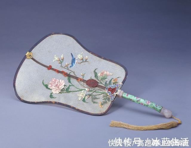 雍正@现代时尚设计师的灵感很多都来源于雍正《十二美人图》,不信你看