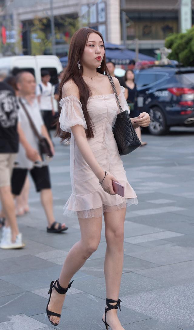 舒适|选一款个性的连衣裙,又洋气上档次,舒适又带着点小精致