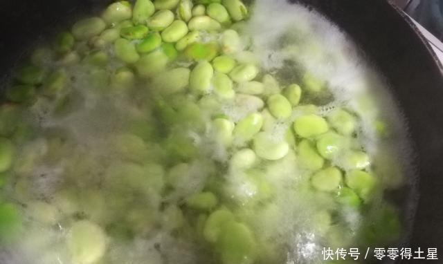 回锅肉|让我们来一盘回锅肉炒蚕豆,荤素搭配更有营养,你值得拥有