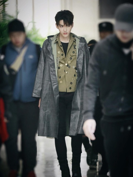 郑爽与吴亦凡合作节目, 被问为何来参加节目? 说出的话意味深长