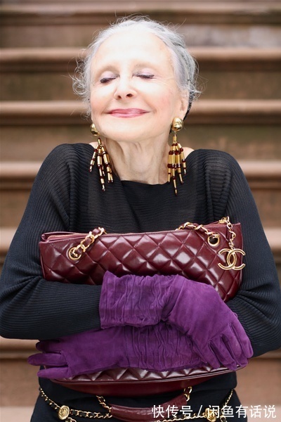 复古色|时尚与年龄无关,80多岁奶奶穿30年前“旧衣”拍照,优雅老去真美