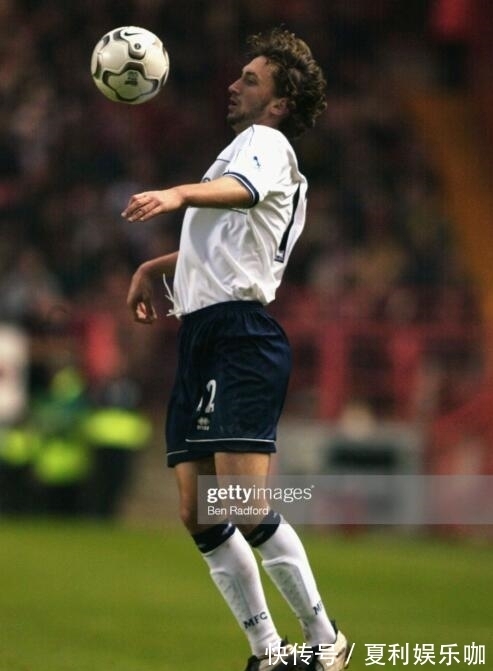 世界杯 世界第二大球鞋生产商,王牌设计师被挖走后,仅用四年彻底沦落