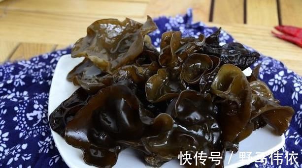 荸荠|人到中年想长寿,推荐多吃四种食物,排毒养颜,有益健康